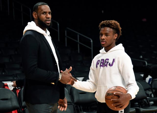 电竞数据-谁会让詹姆斯在训练中走神？父子同队的体验太特别