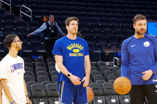 【专访勇士录像剪辑师】和库里当同事是什么体验？