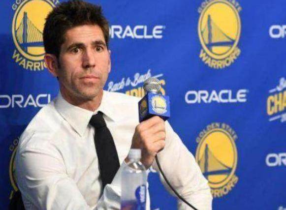 多平台同步-迈尔斯依然相信格林 勇士有意寻找新援补强内线